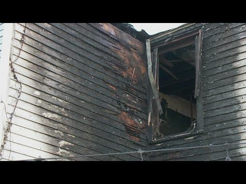 8 displaced in Holly Grove house fire