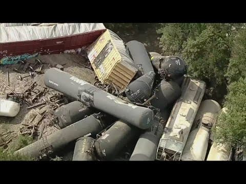 Train derails in Palo Pinto County in North Texas, causing huge mess and fires