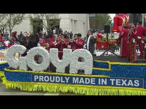 The Goya float in the H-E-B Thanksgiving Day Parade