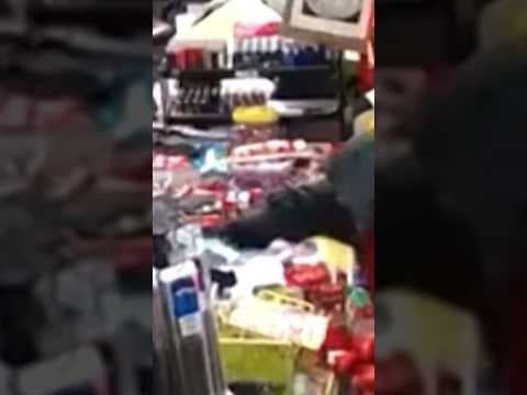 Tacoma store owner uses machete to protect shop from armed robber