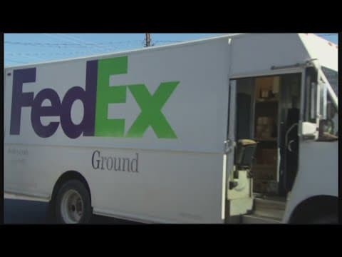 FedEx to lay off 305 workers in Fort Worth