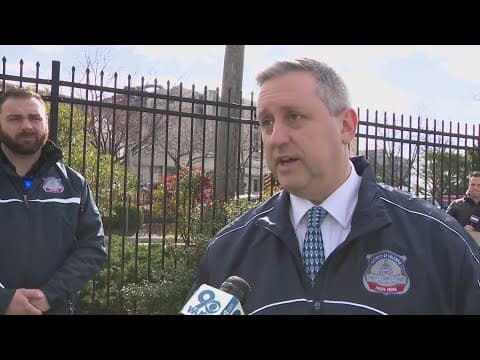 Valentine's Day shooting leaves 3 officers hurt in Southeast DC