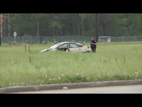 Mom, 6-year-old child killed in crash on US-90 near Beltway 8, Harris County sheriff says