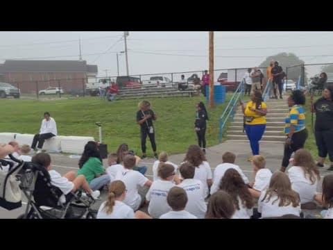 Olympian Sharrieffa Barksdale hosts event at Harriman High School