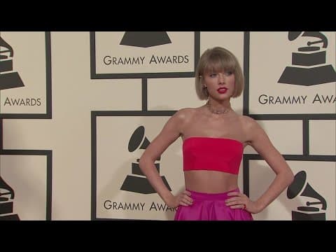 Taylor Swift's team threatens to sue college student