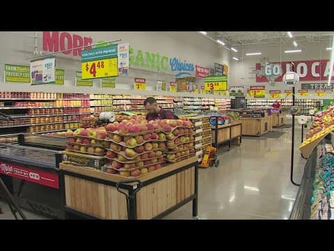 Dallas officials consider H-E-B store in city limits