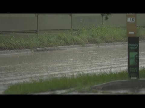 Rain moves through North Texas on Friday