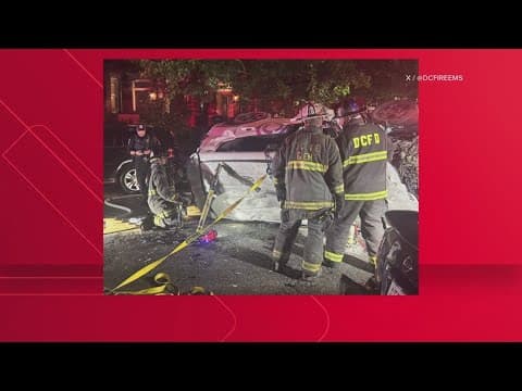 5 hurt in DC crash