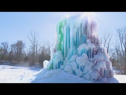 Veal's Ice Tree returns to Indianapolis