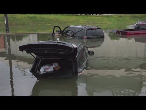 Storms pummel parts of the Midwest