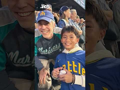 Mariners fan's act of kindness gives boy priceless souvenir