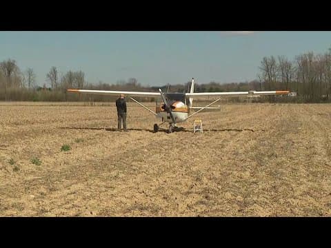 Plane runs out of fuel, lands near Reynoldsburg cornfield