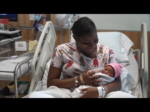 Cousin of Cleveland wide receiver delivers baby at Lucas Oil Stadium during Browns-Colts game