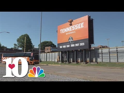 Vols arrived at Lindsey Nelson Stadium to cheers and celebrations