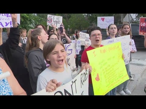 Houston ISD protests at Meyerland Middle School, Crockett Elementary