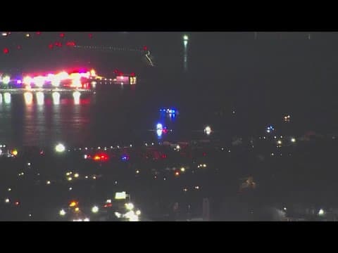 How Houston airports were impacted by D.C. plane, helicopter crash