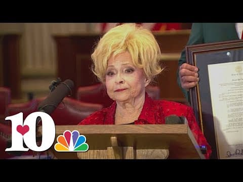 TN lawmakers honor singer Brenda Lee's 'Rockin' Around the Christmas Tree'