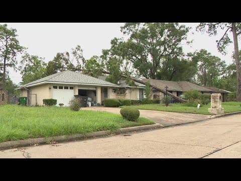 Northeast Houston neighborhood among those still waiting for power to come back on