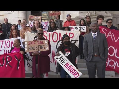 Southeast DC residents rally for repairs in their building