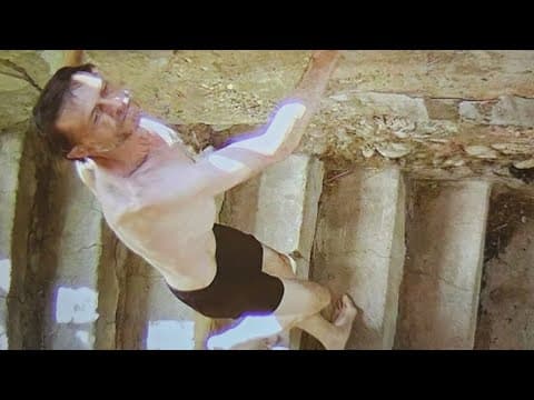 Manhunt for suspects in 2 separate attacks | 8 killed in Montana and Tennessee