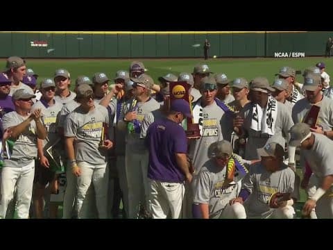 Live: LSU Tigers arrive at campus after 2025 national championship