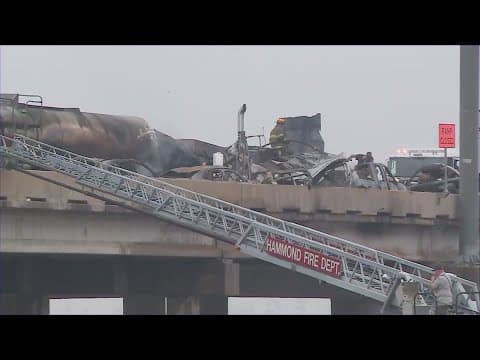 Crews work to clear massive crash along I-55 near New Orleans