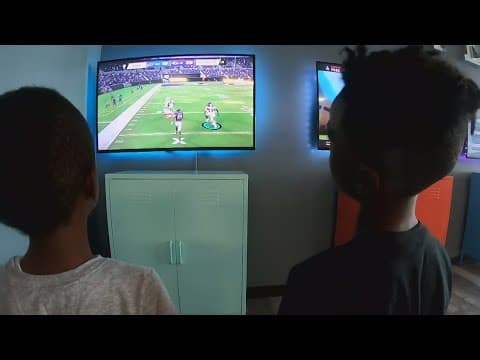 Hangout NOLA celebrates first year of opening