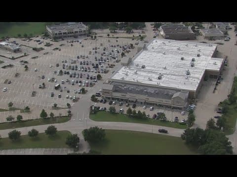 Toddler and infant are OK after being locked in hot car, Pct. 4 says