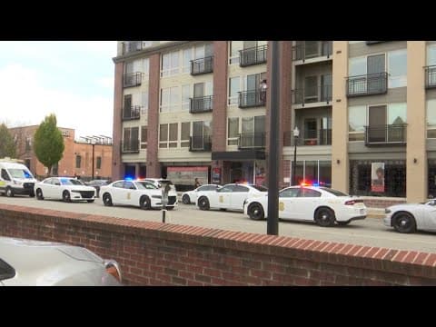 Man shot and killed in downtown Indianapolis apartment building