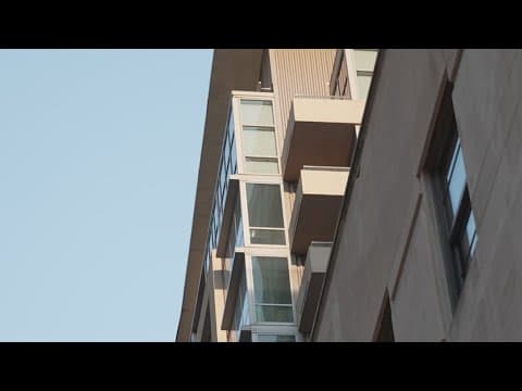 Residents at Downtown Dallas' historic Mercantile upset at management's handling of recent damage