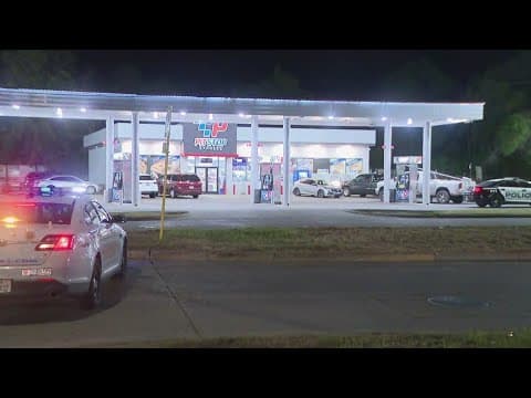 Suspect on the run after shooting deputy during traffic stop in NE Harris County