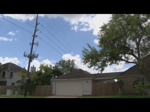 'It was stifling hot' | Mission Bend neighborhood continues to experience CenterPoint outages