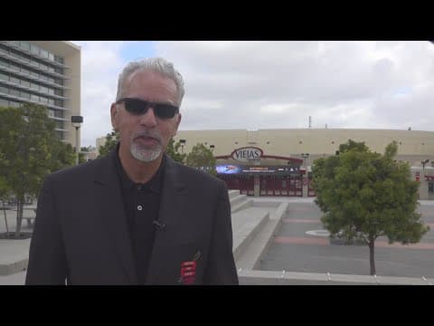 Michael Brunker, former SDSU coach gives a pep talk before NCAA national title game | Full interview