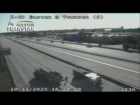 Eastex Freeway shut down at Townsen due to 4-vehicle wreck