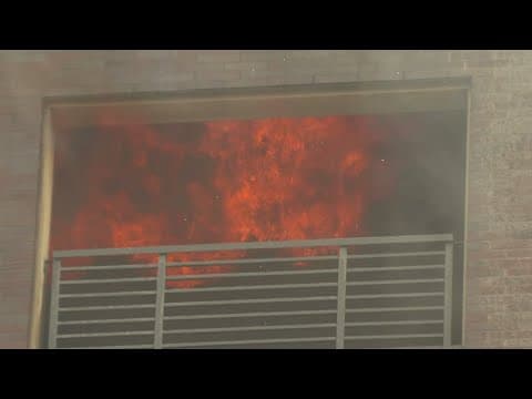 Fort Worth apartment fire displaces hundreds