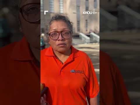 Woman one of hundreds to pay respects to former Houston mayor Sylvester Turner