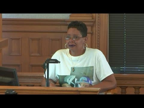 Former client of alleged fake funeral director testifies