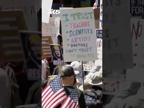 70,000 "No Kings" protesters march from Cal Anderson Park to Seattle Center