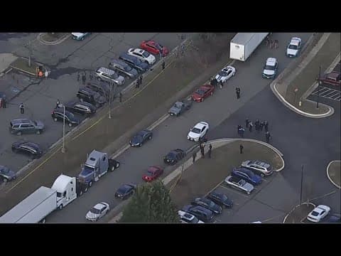 LIVE: Officers shoot stabbing suspect in Manassas
