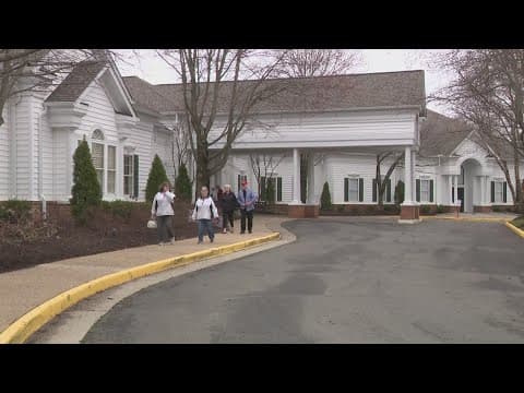 Super Tuesday in Northern Virginia: Economics aren't driving voters, yet