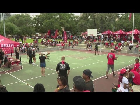 713 Day brings fans, hopes for Houston WNBA team