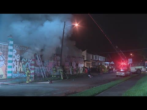 Fire destroys south Columbus convenience store, building