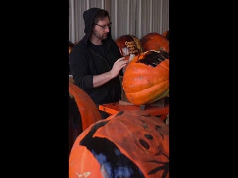 Pumpkin exhibit in Minnesota showcases unique jack-o'-lantern designs