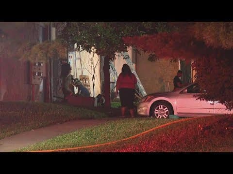 2 hospitalized after northeast Columbus apartment fire