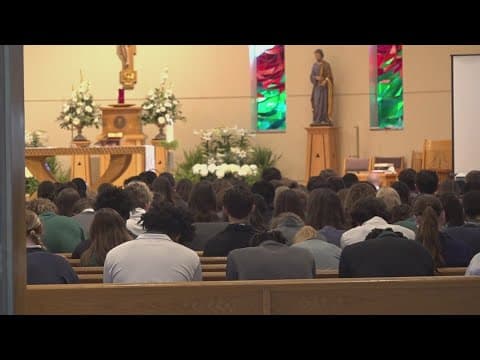 'He was a pope of love' | Knoxville Catholic High honors late Pope Francis
