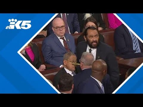 Texas Congressman Al Green removed during Trump's speech