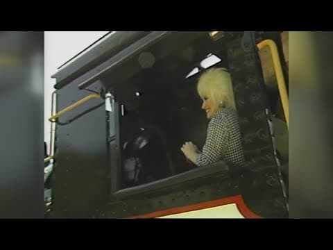 Dollywood celebrating 40 seasons