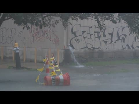 Street flooding forces locals to scramble in problematic New Orleans block