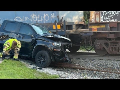 1 injured after crash involving train, pickup truck in Hilliard