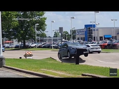 Video shows road buckling as heat wave continues across the country